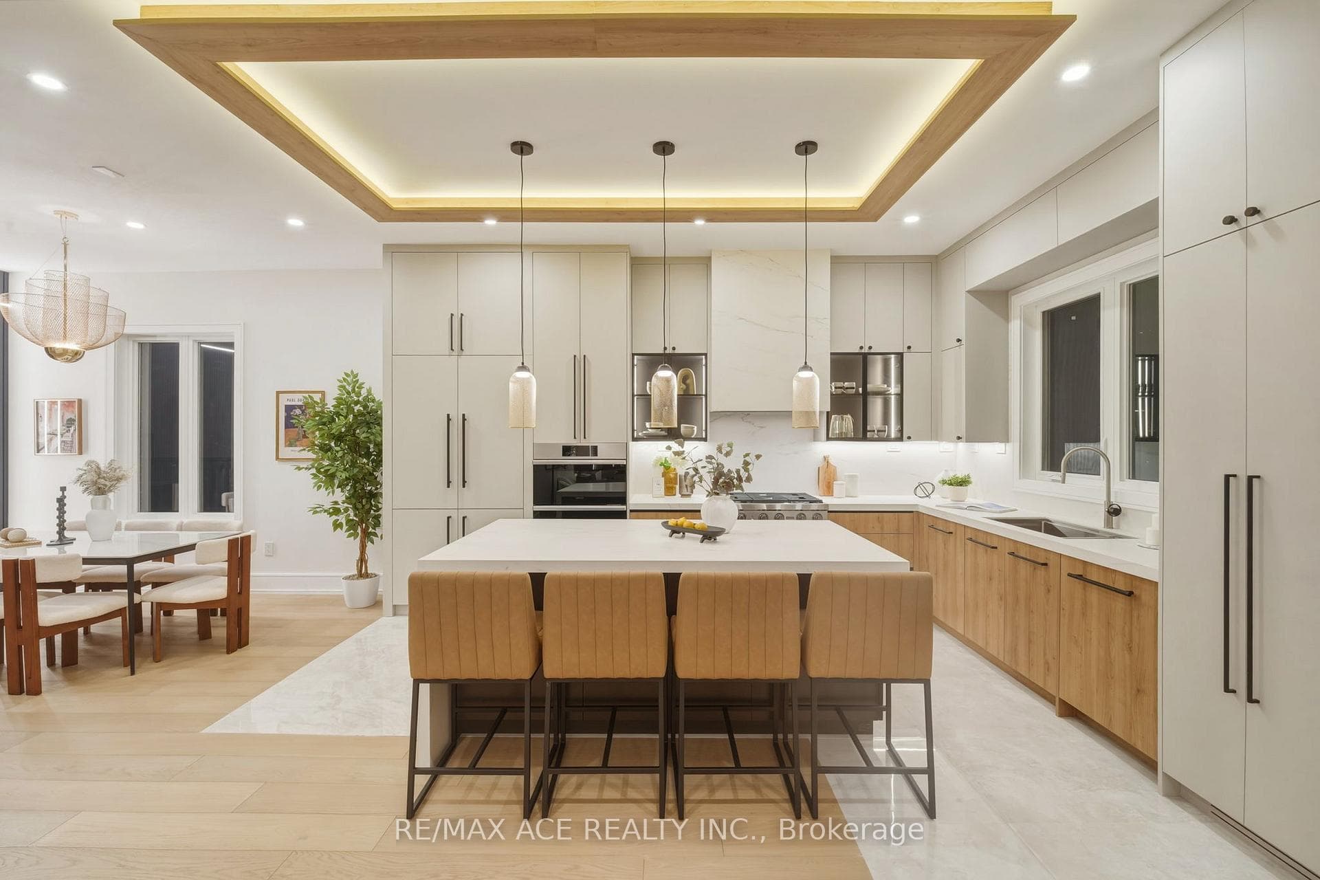 61 Harewood Avenue photo 10