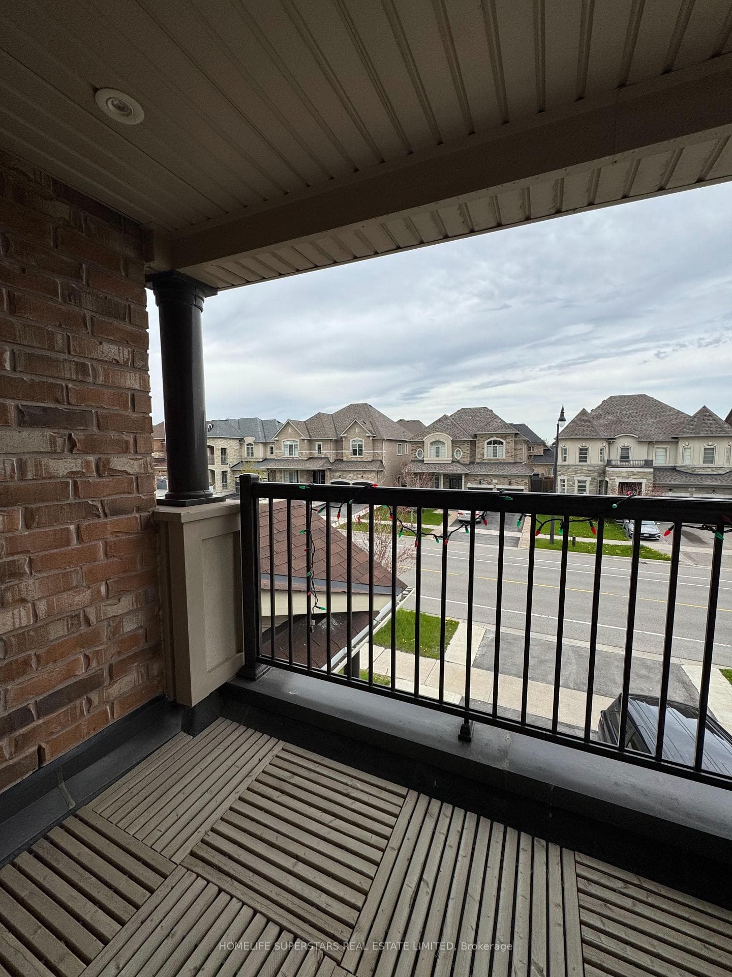 126 Martin Byrne Drive photo 37