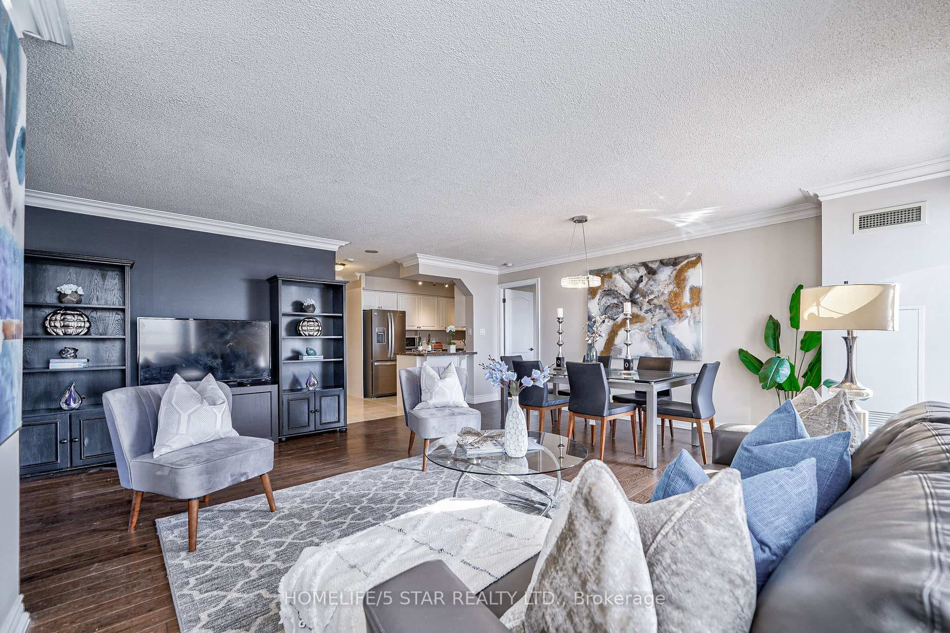 2 CLAIRTRELL Road Unit 905 photo 19