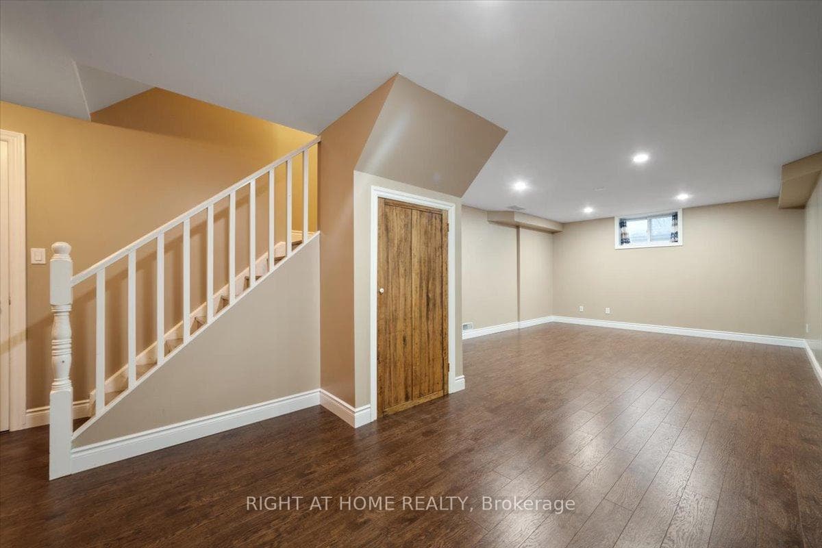 76 Kortright Road photo 30