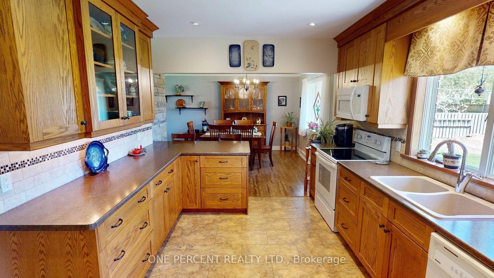16 Daleview Crescent photo 5