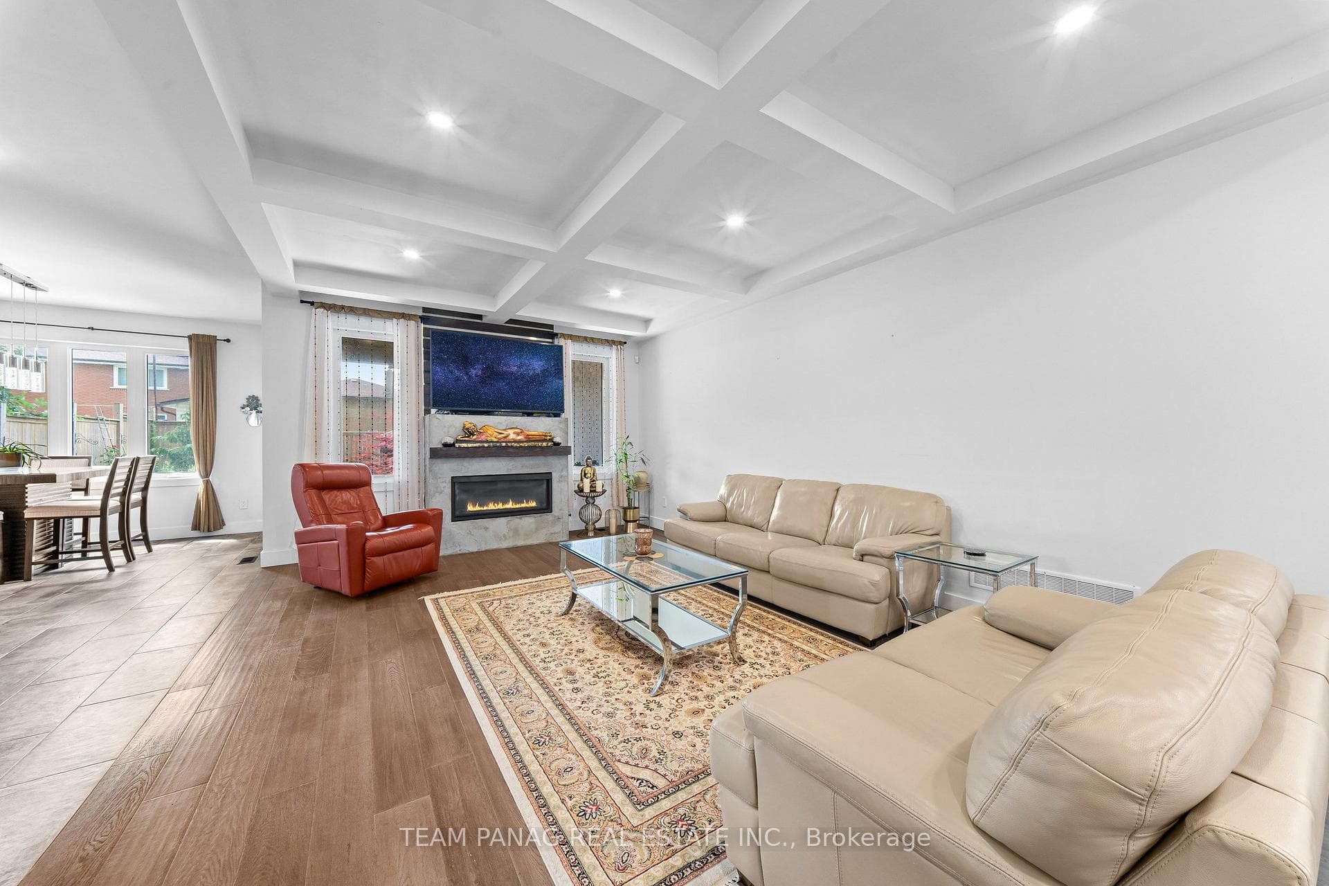 646 West 5th Street photo 10