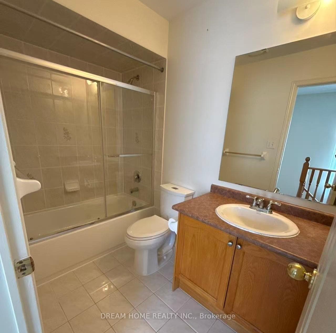 53 Charles Sturdy Road photo 6