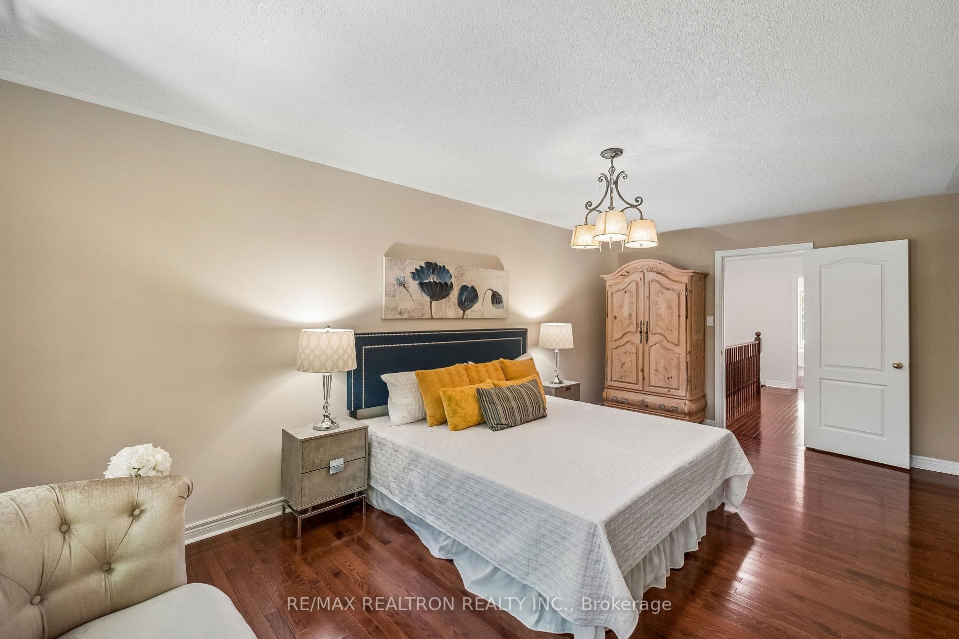 272 Tom Taylor Crescent photo 15