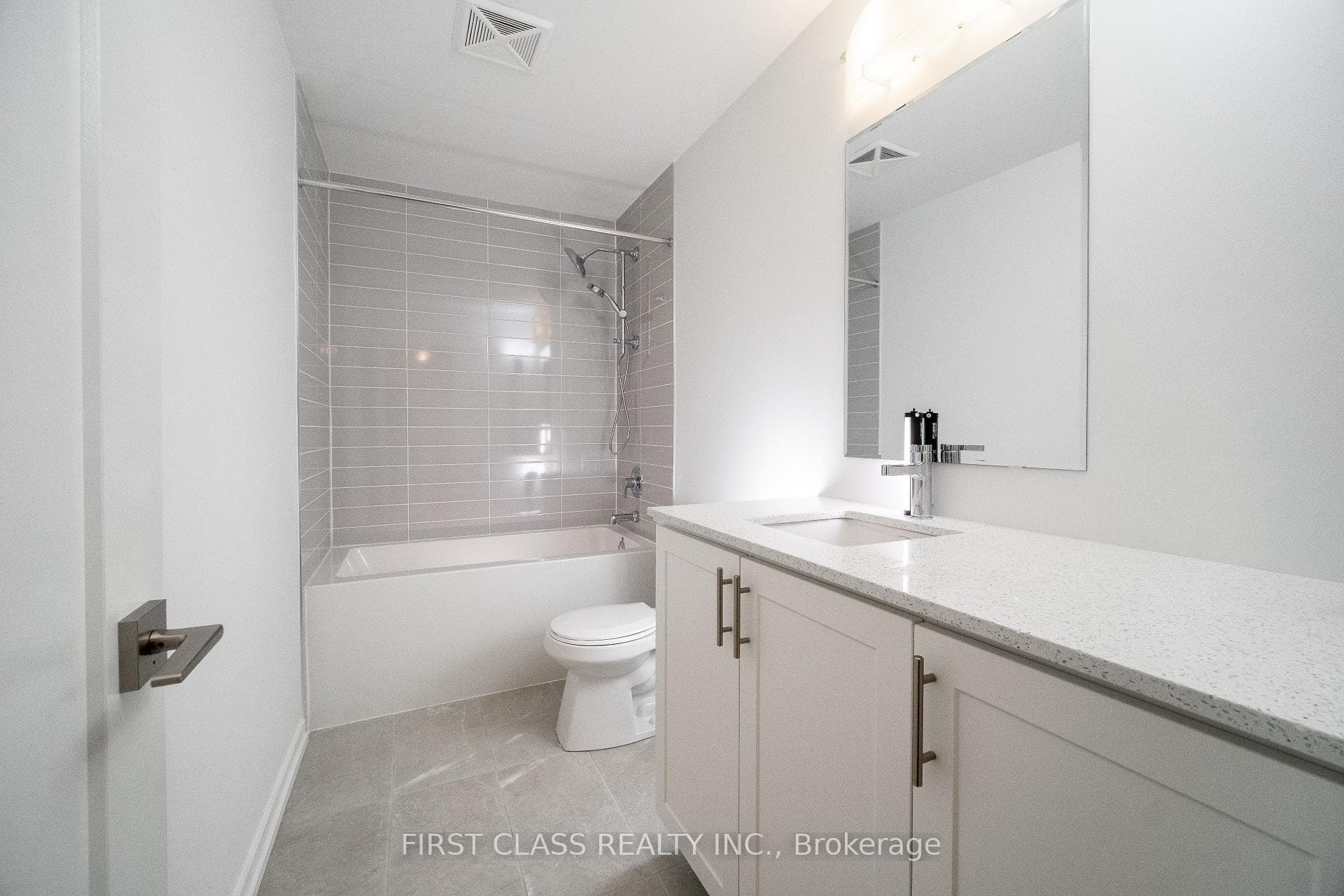 20 Lytham Green Circle Unit 11 photo 24