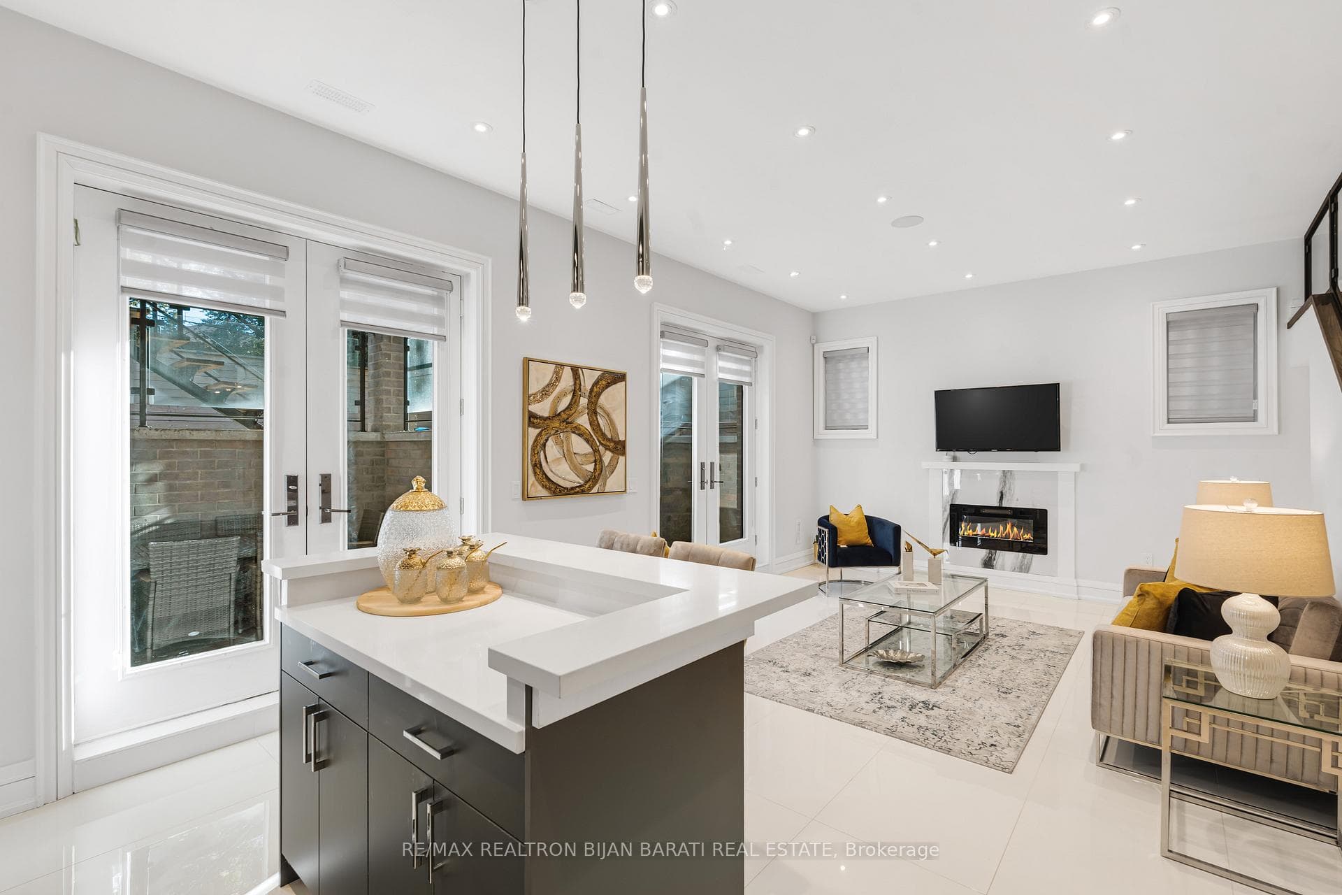 143 NORTON Avenue photo 42