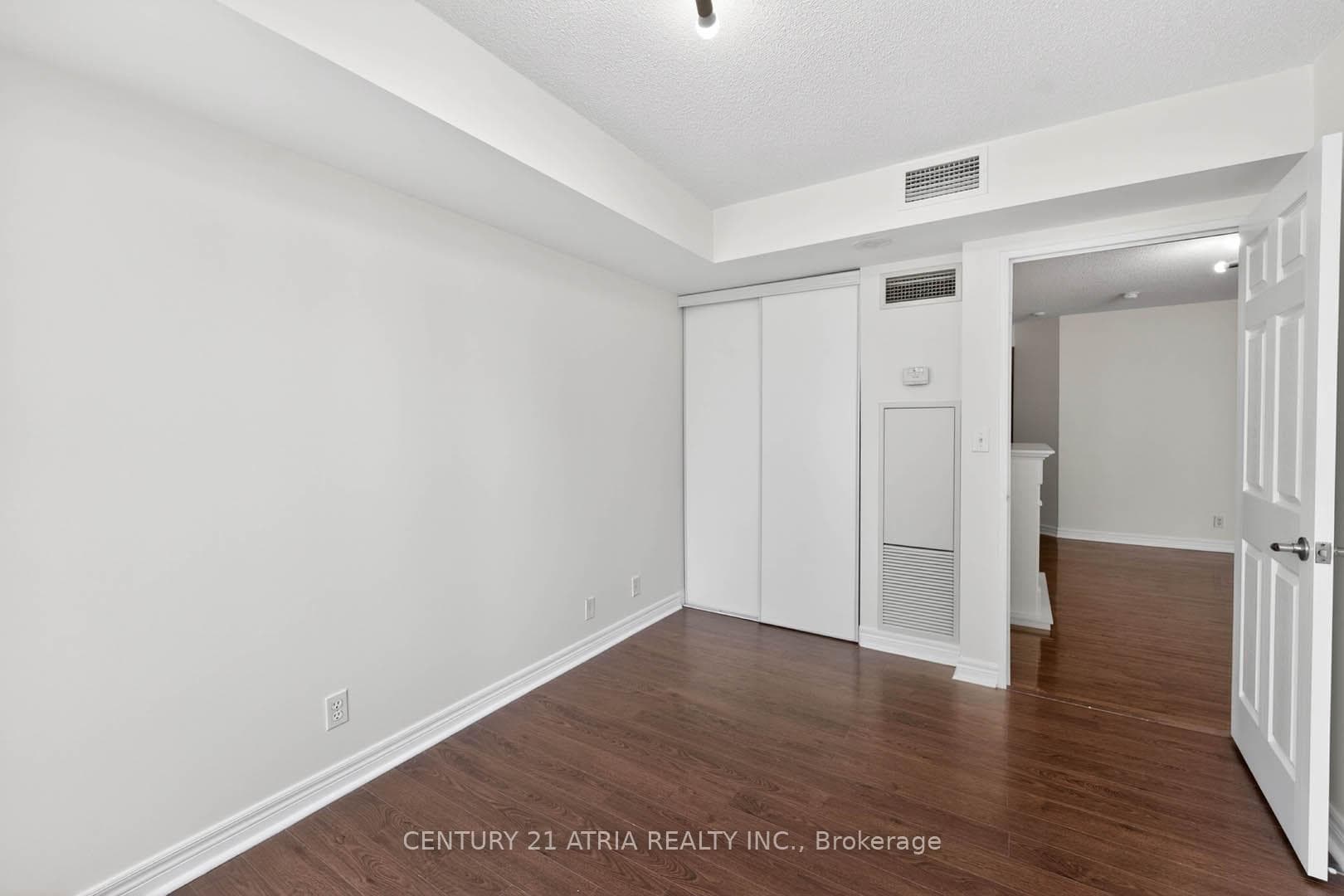 23 Hollywood Avenue Unit 808 photo 37