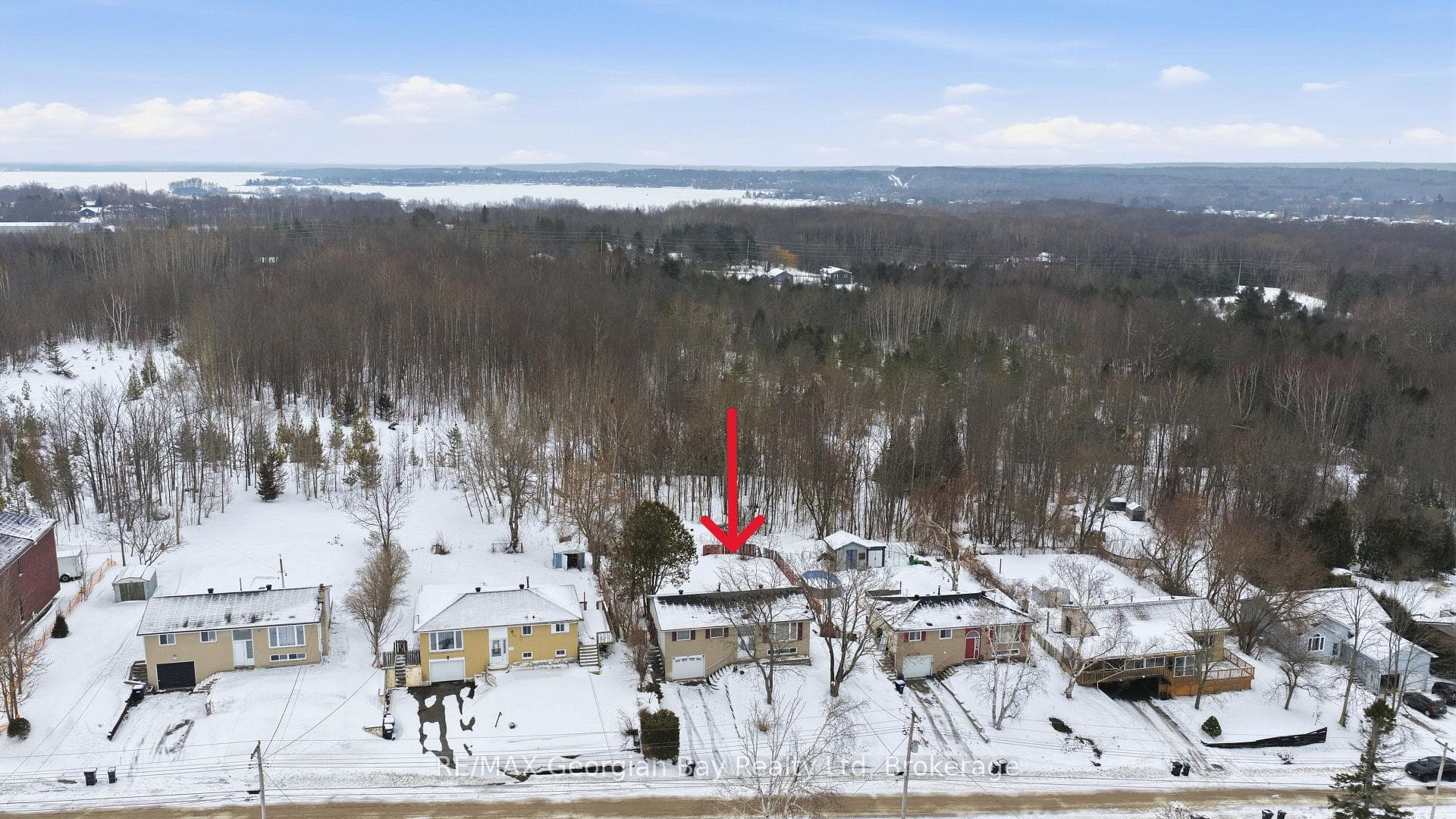 47 Easton Avenue photo 3