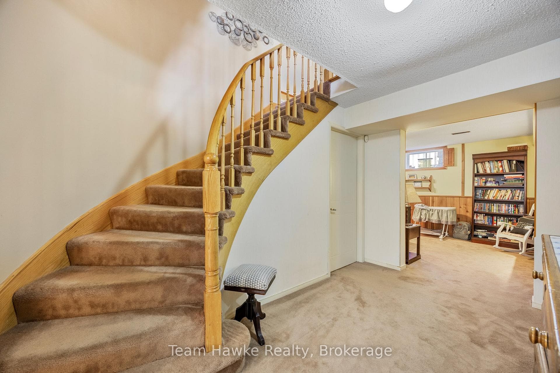 953 Playfair Road photo 30