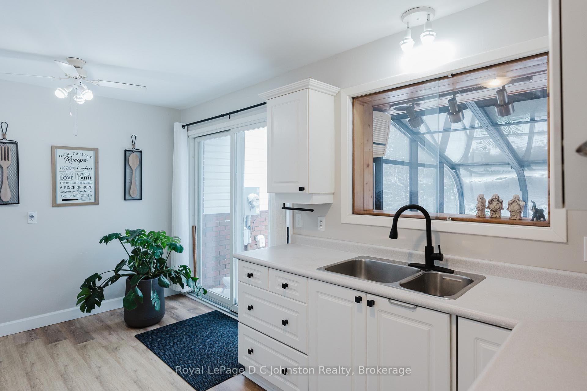 652 Orchard Drive photo 13