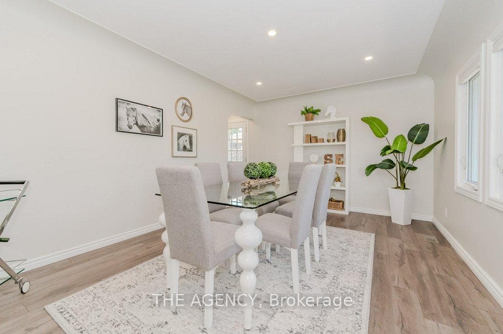 1166 Clare Avenue photo 7