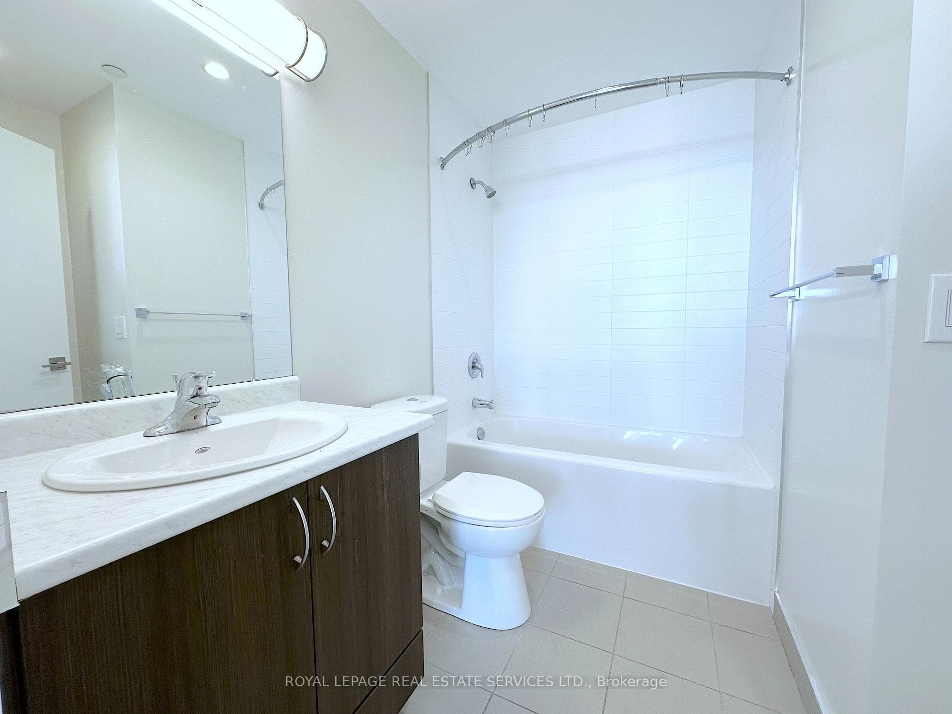 73 Bayly Street Unit 2406 photo 13