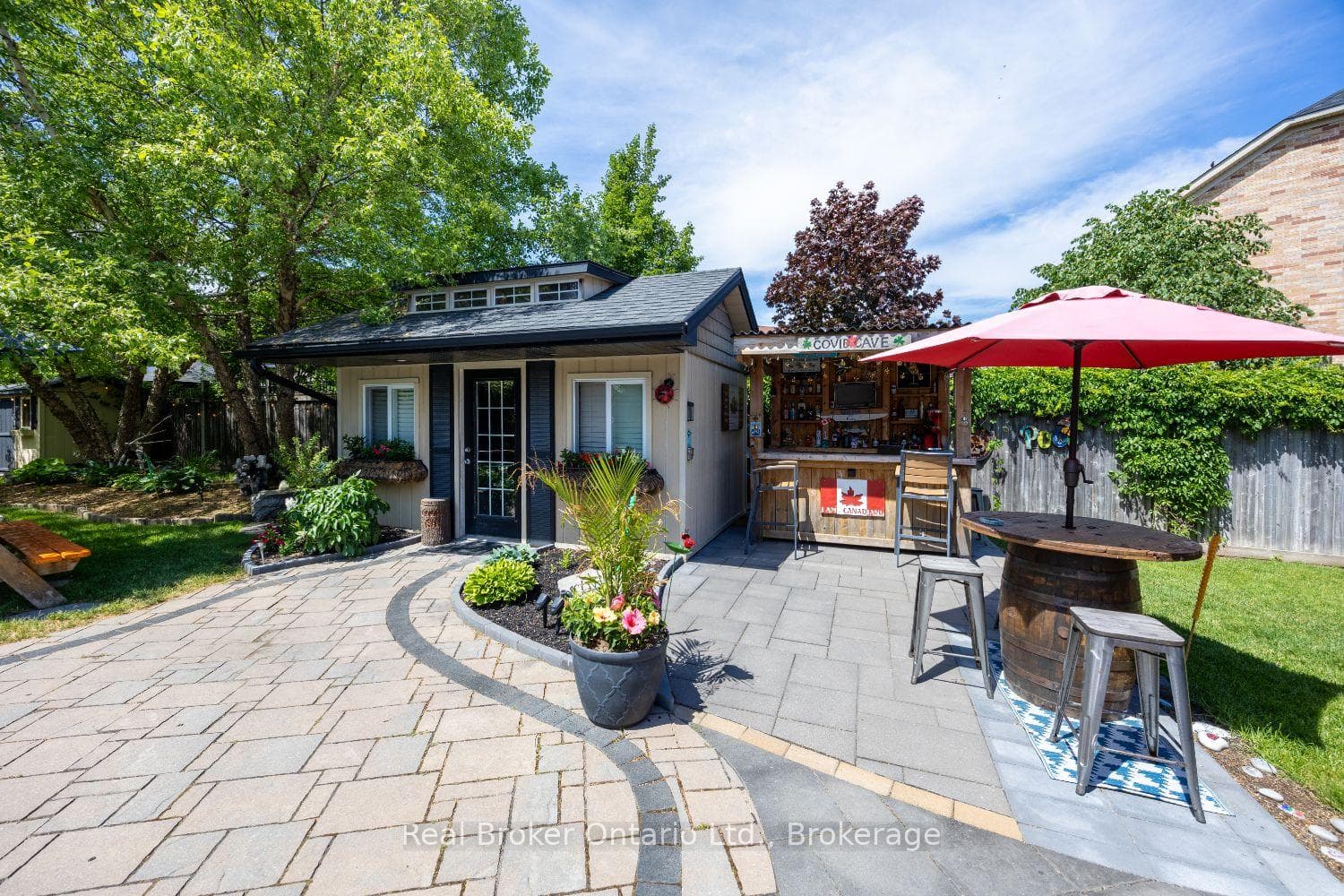 52 Brough Court photo 44