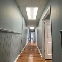 370 Talbot Street photo 5