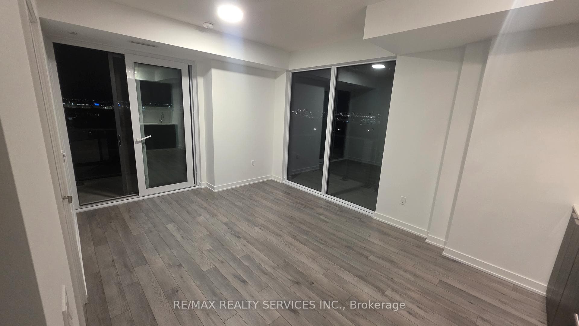 15 Skyridge Drive Unit 522 photo 29