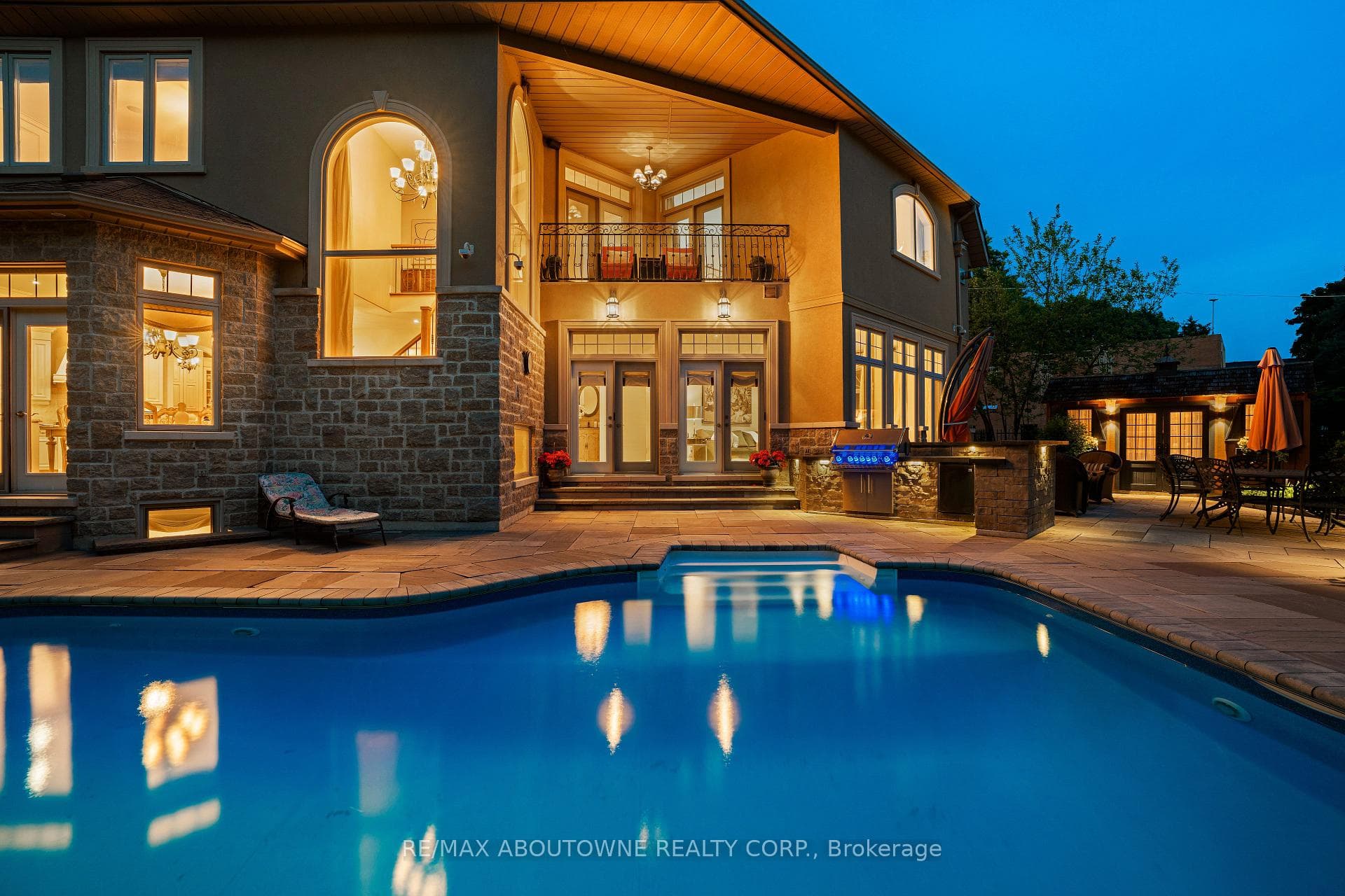 sophisticated entertaining and complete privacy