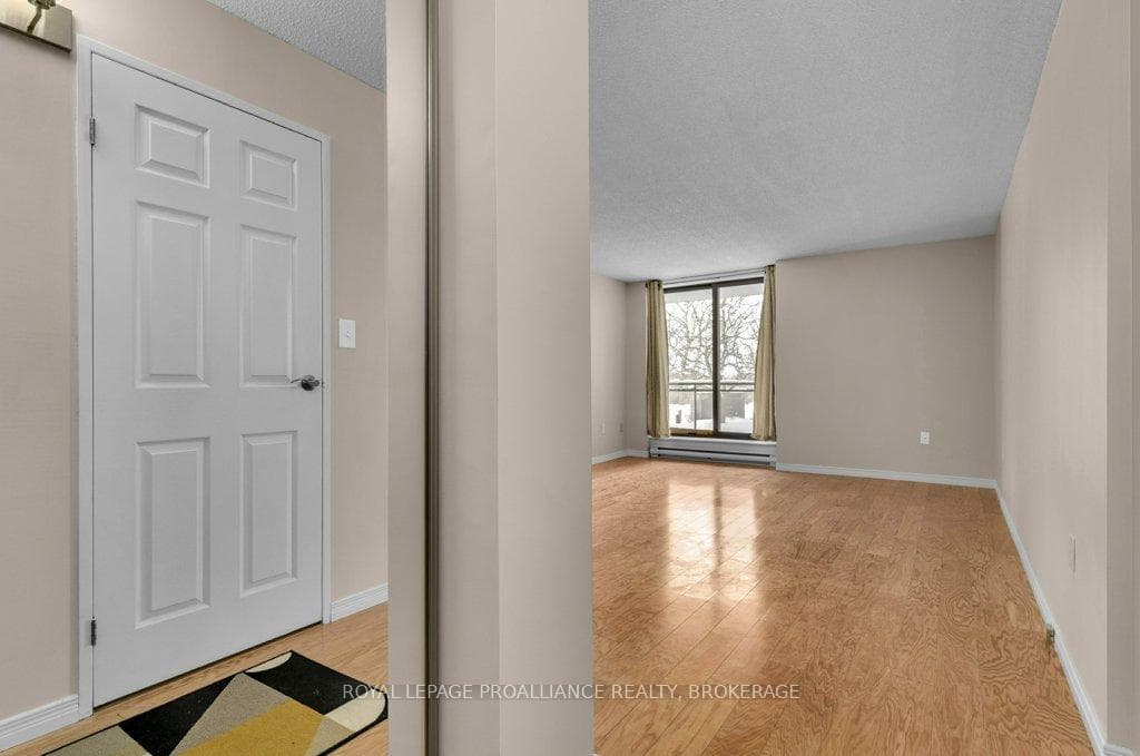 120 Barrett Court Unit 111 photo 3