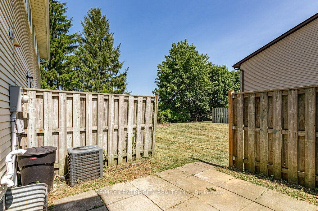 70 Fiddlers Green Road Unit 88 photo 19