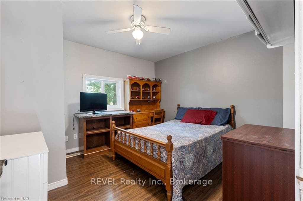 385 LINCOLN Street photo 30