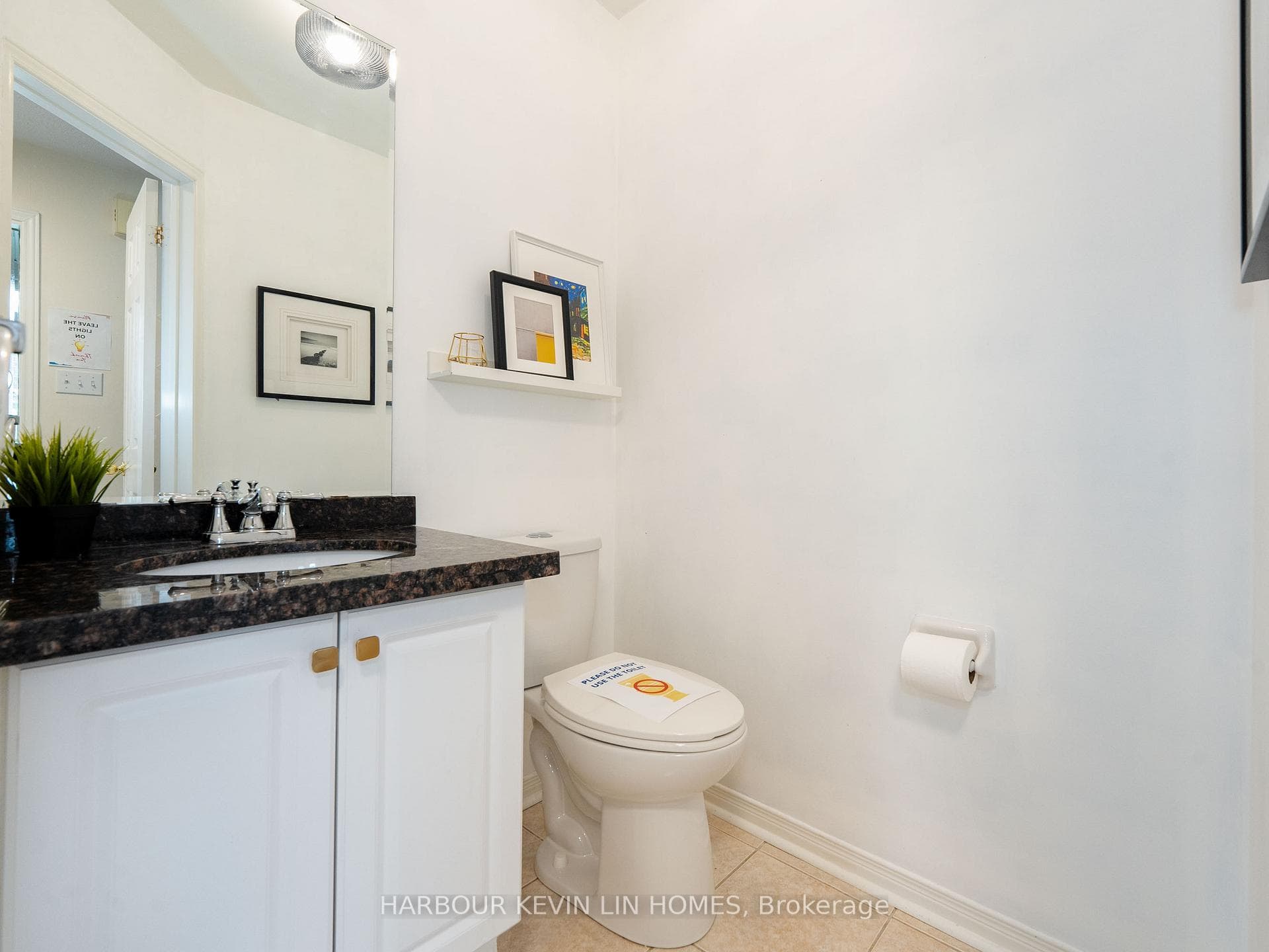 54 Waterton Crescent photo 21