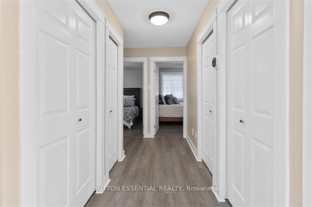112 KINGSTON Crescent photo 12