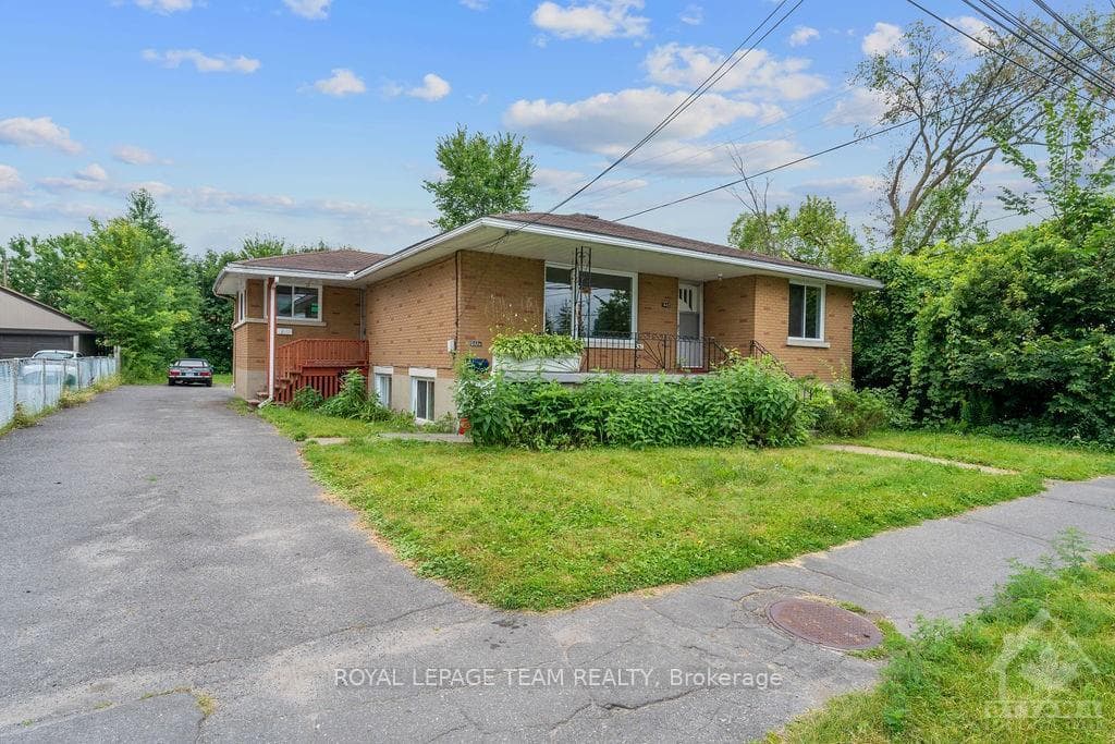 442 DONALD Street Unit A photo 2