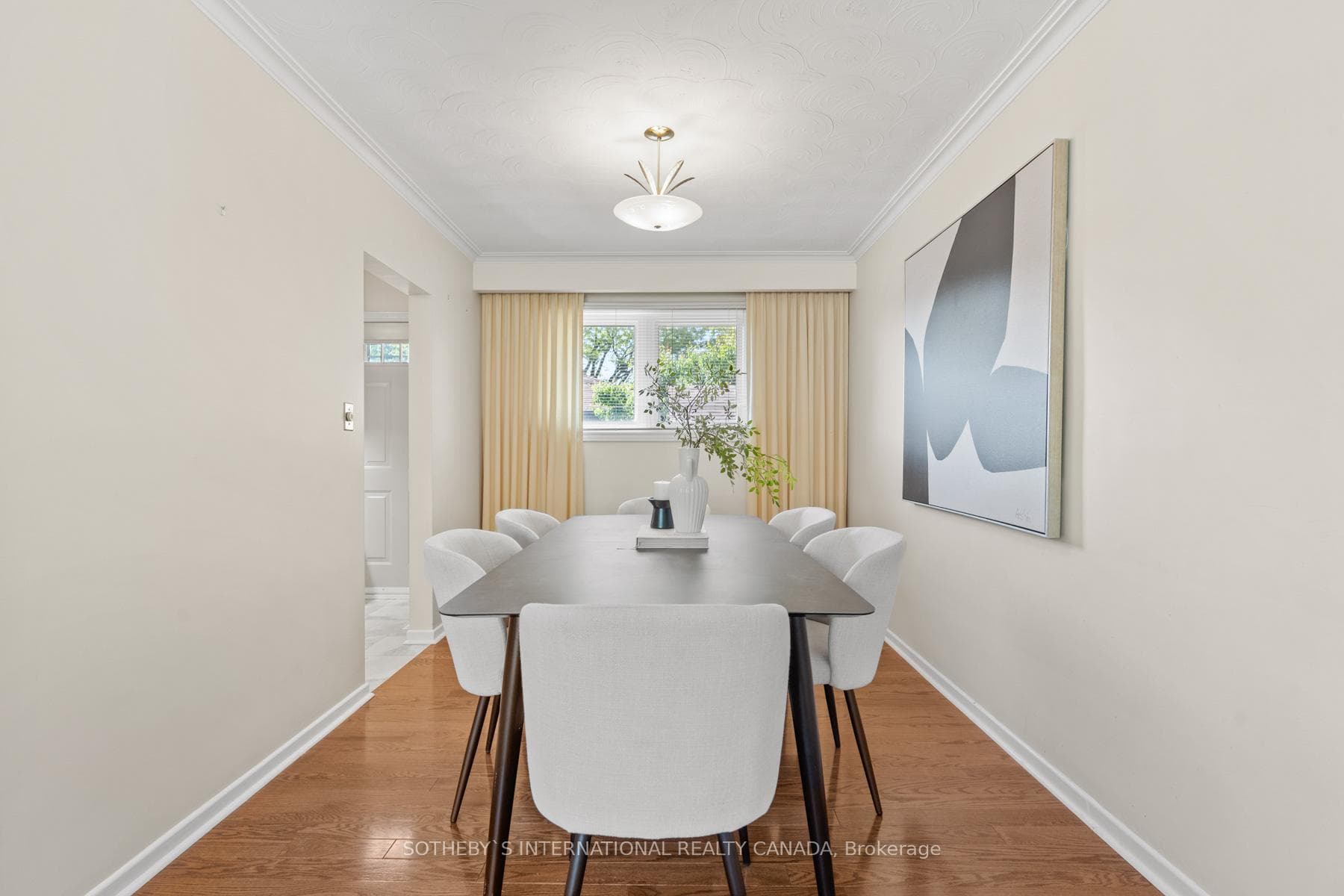 1176 Grange Road photo 4