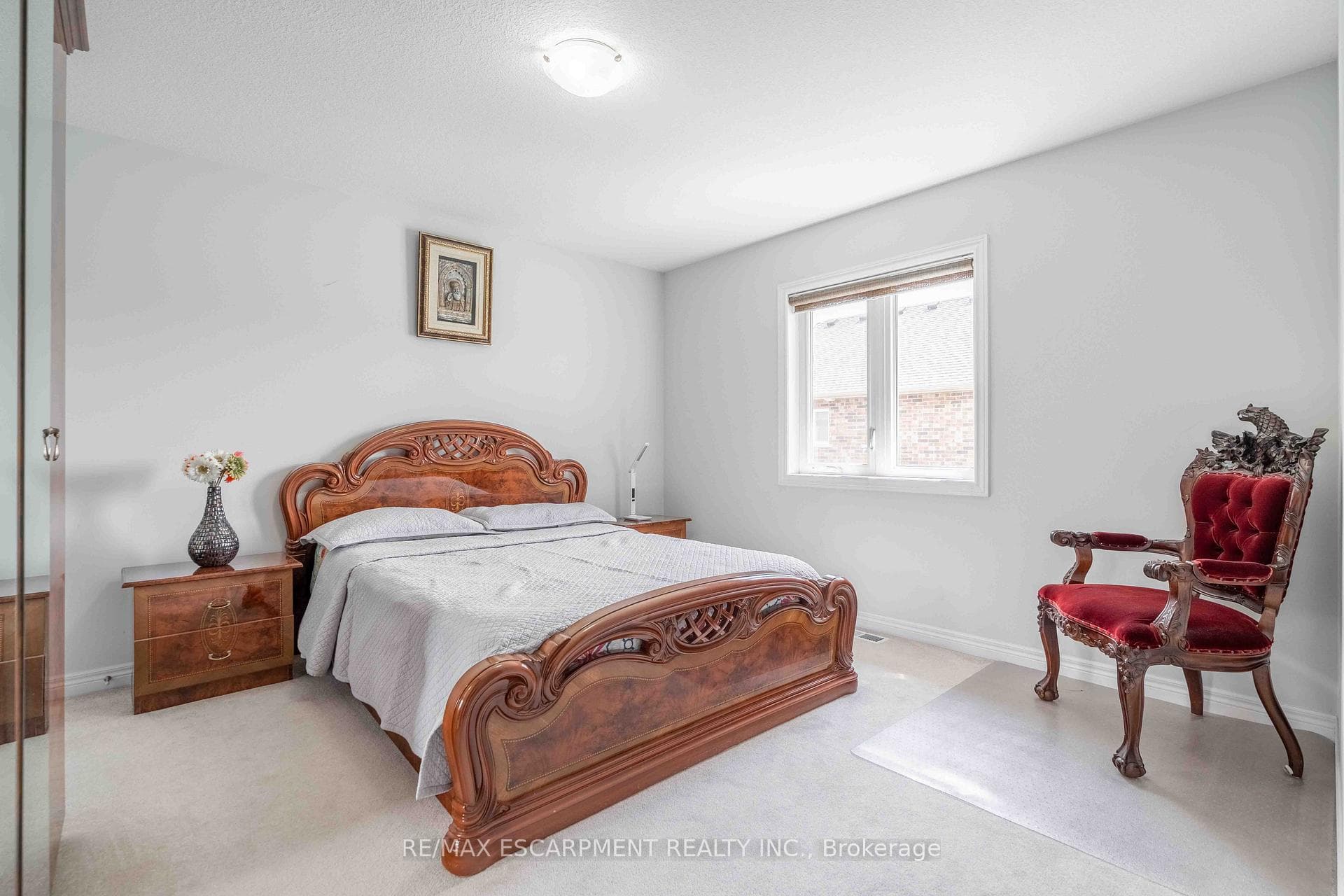 3 NARBONNE Crescent photo 39