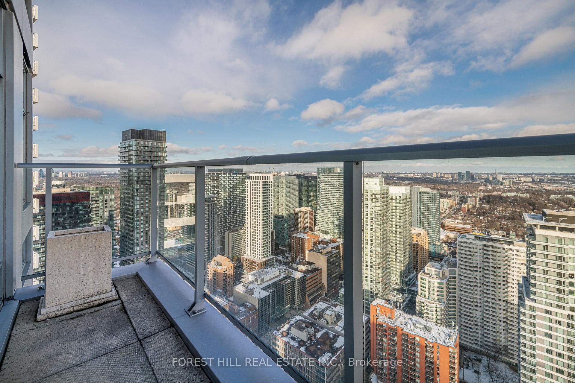 2191 Yonge Street Unit 4906 photo 40