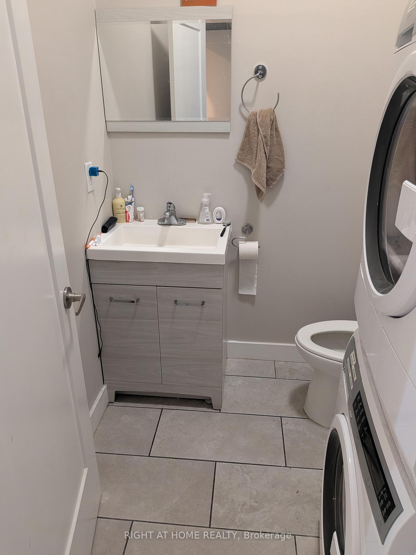 53.5 king Street Unit 4 photo 6