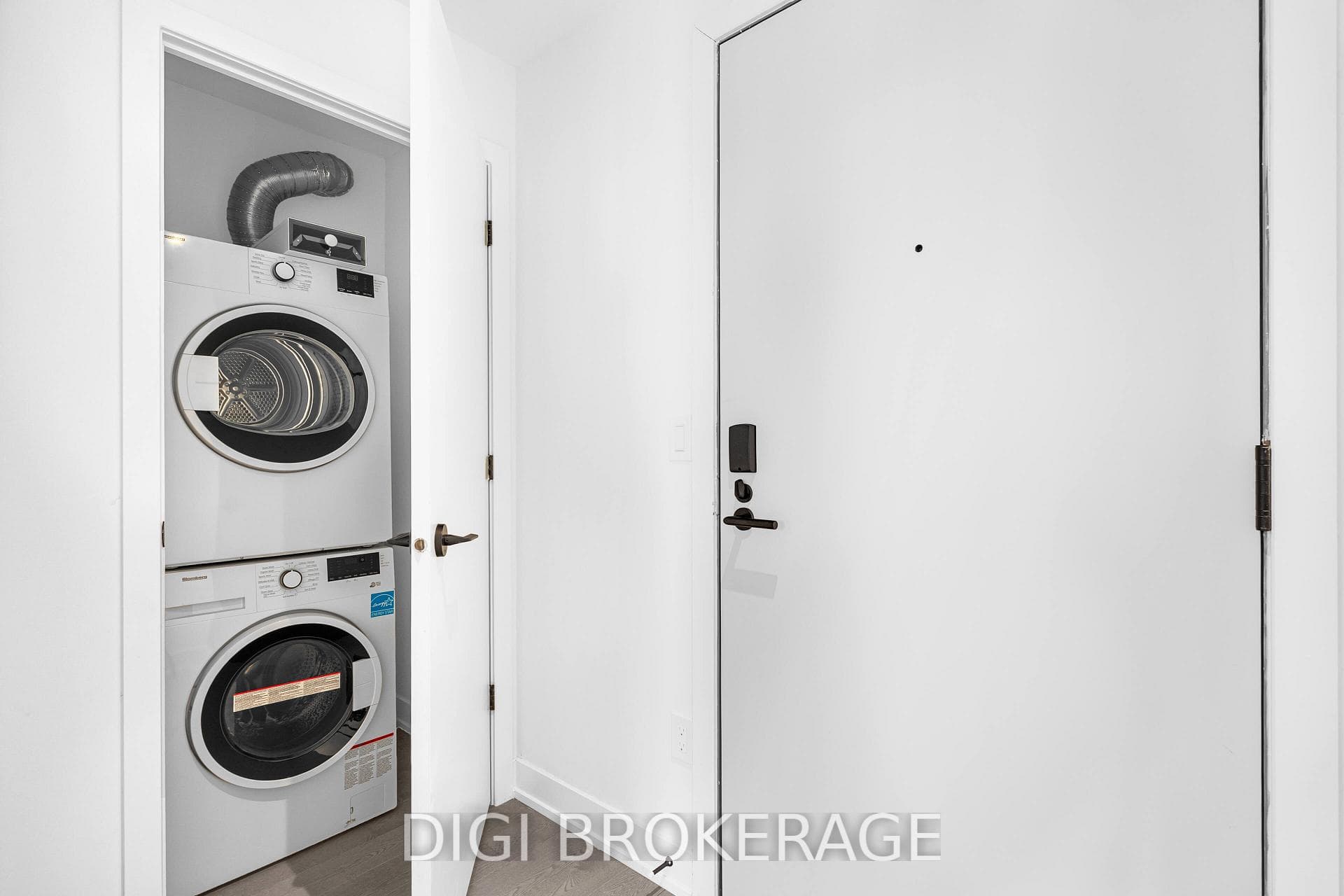 560 Rideau Street Unit 413 photo 29