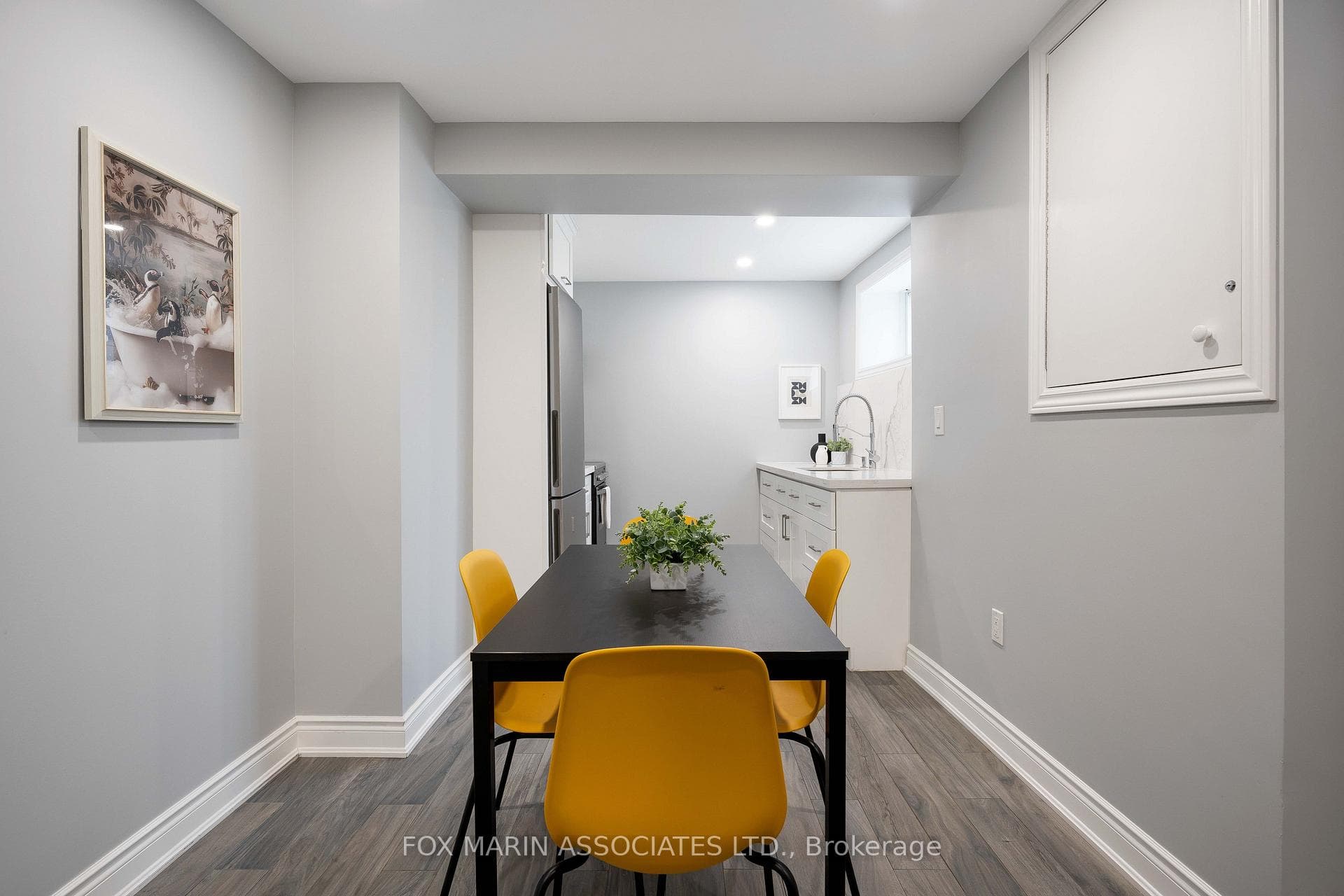 8 Springhurst Avenue photo 34