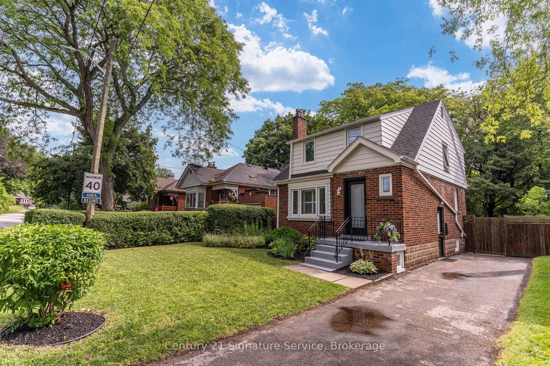 13 Allan Avenue photo 5