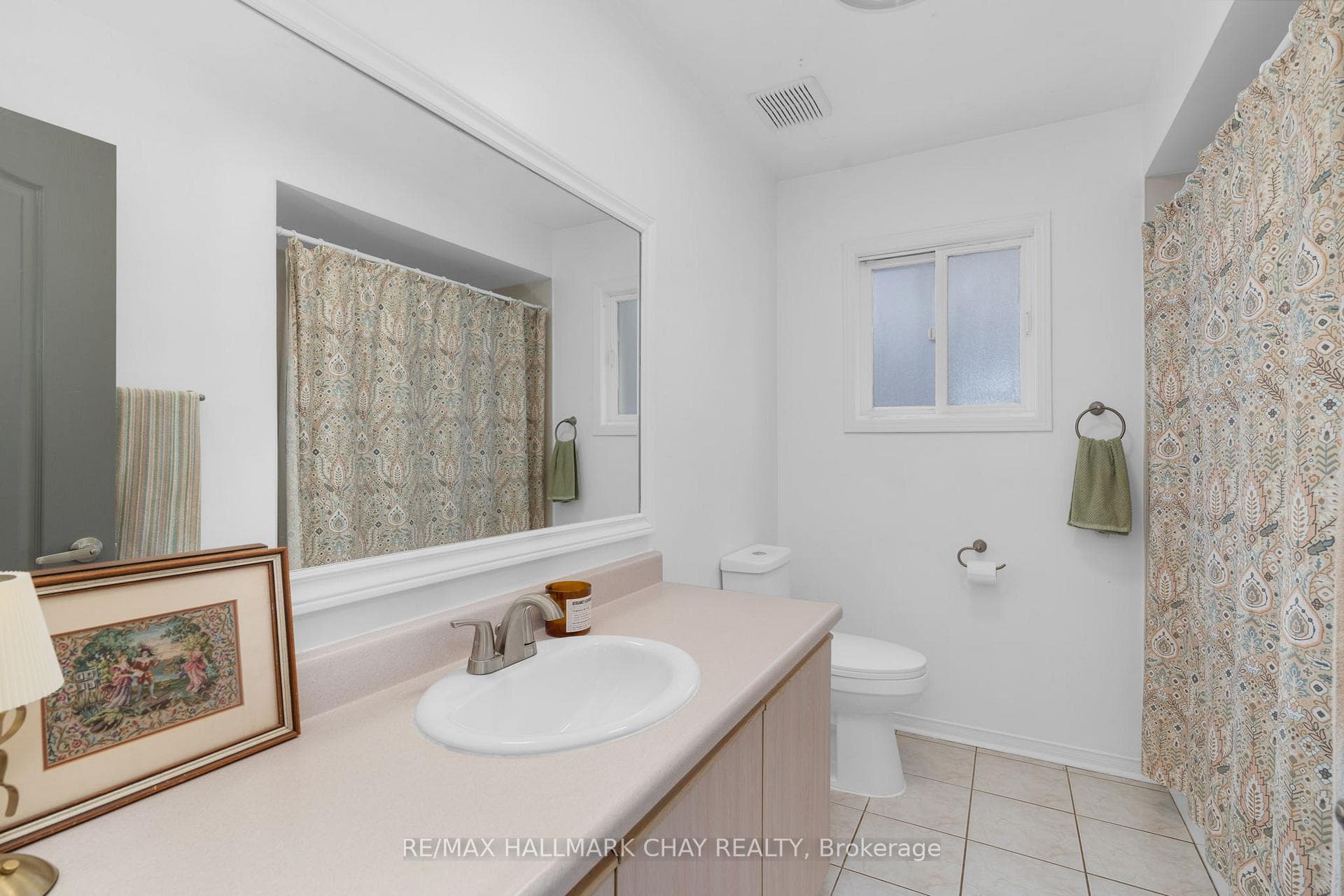 96 Brown Street photo 20