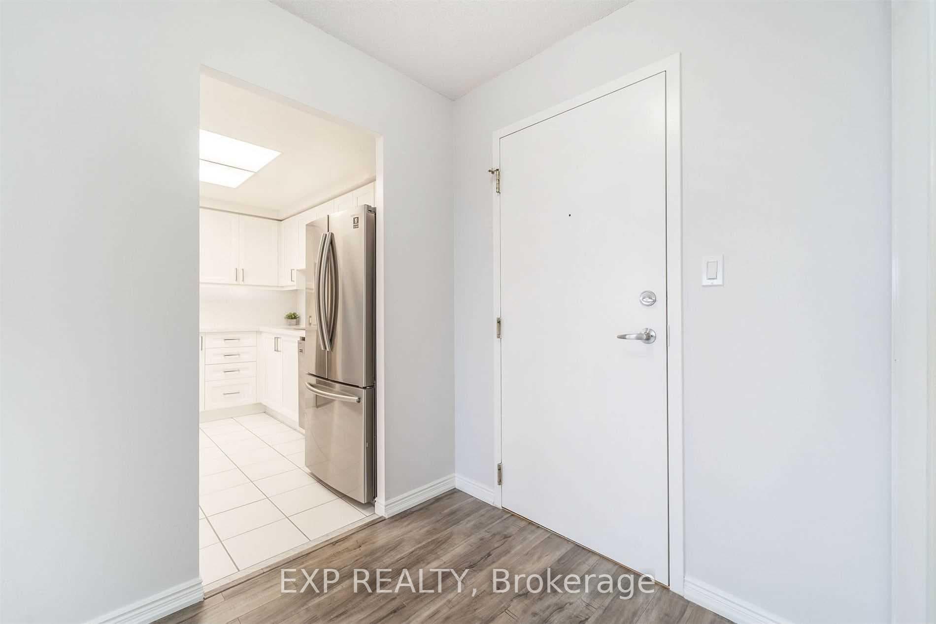 135 Hillcrest Avenue Unit 805 photo 24