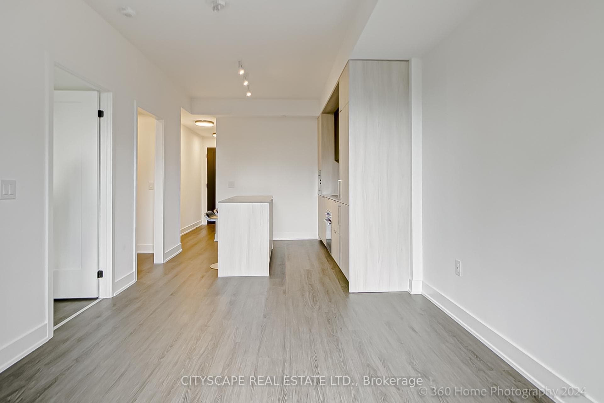 123 Portland Street Unit 610 photo 11