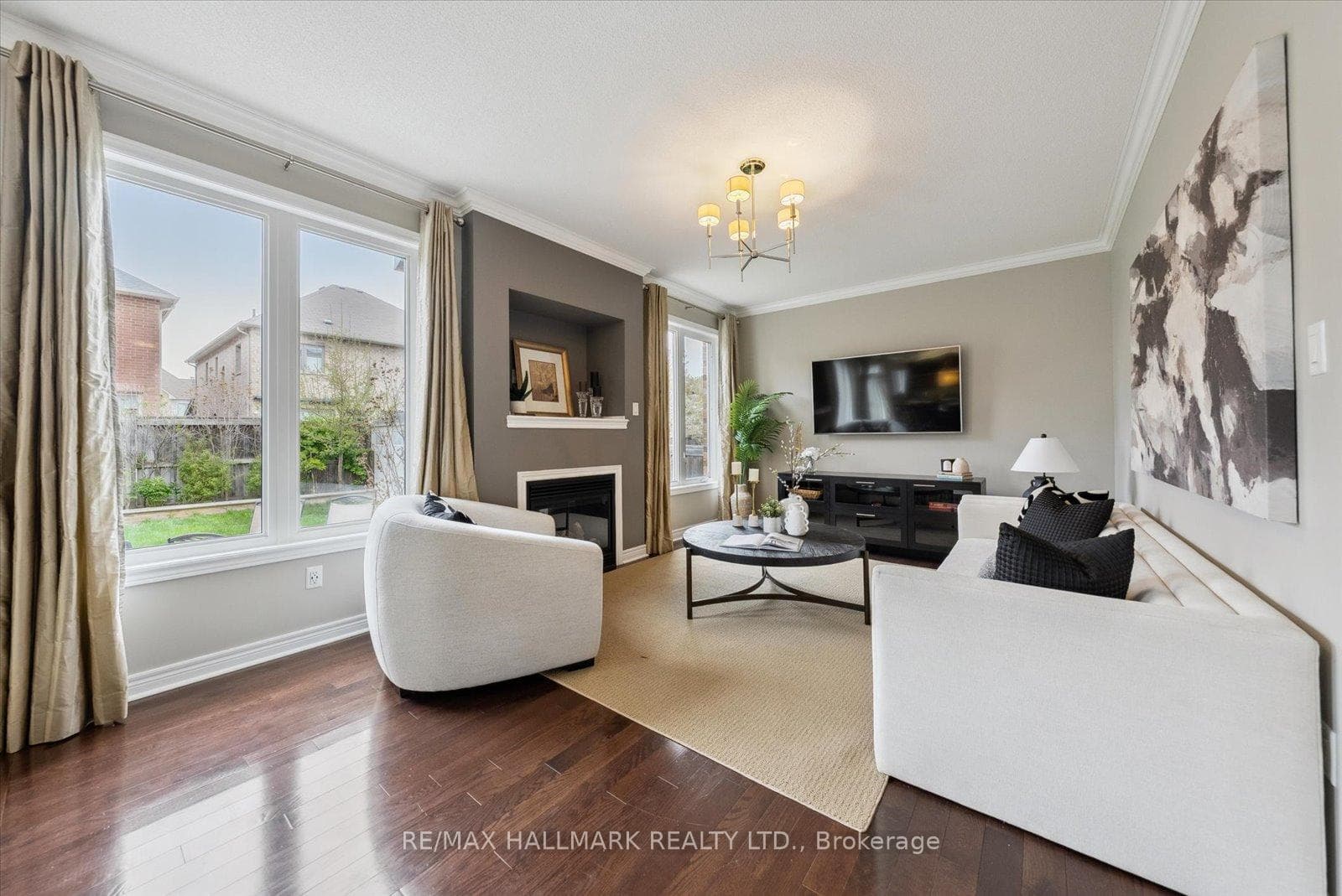 37 Maplebank Crescent photo 16