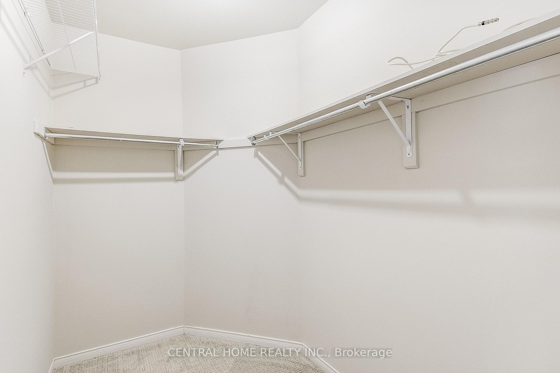 14 Pelham Drive Unit Main photo 27