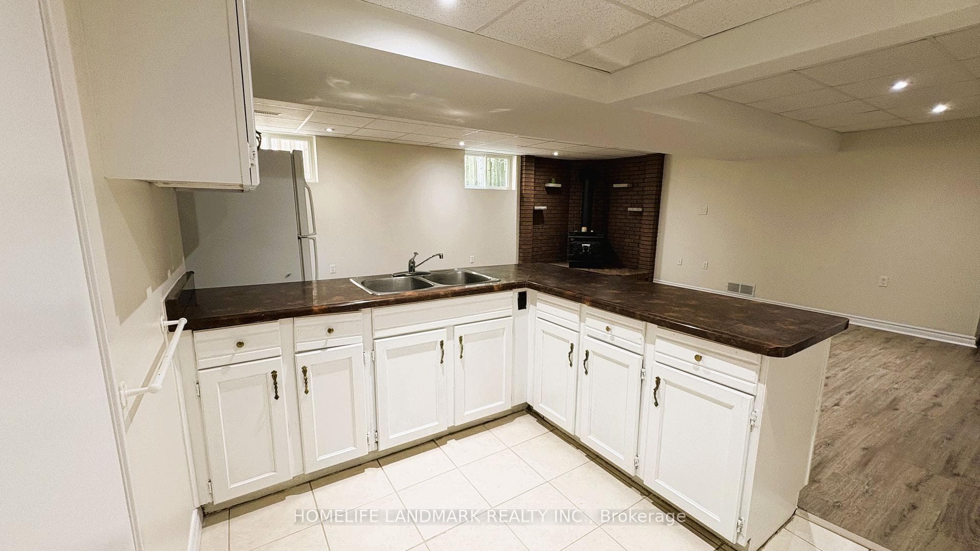 171 Greenfield Avenue Unit Bsmt photo 12