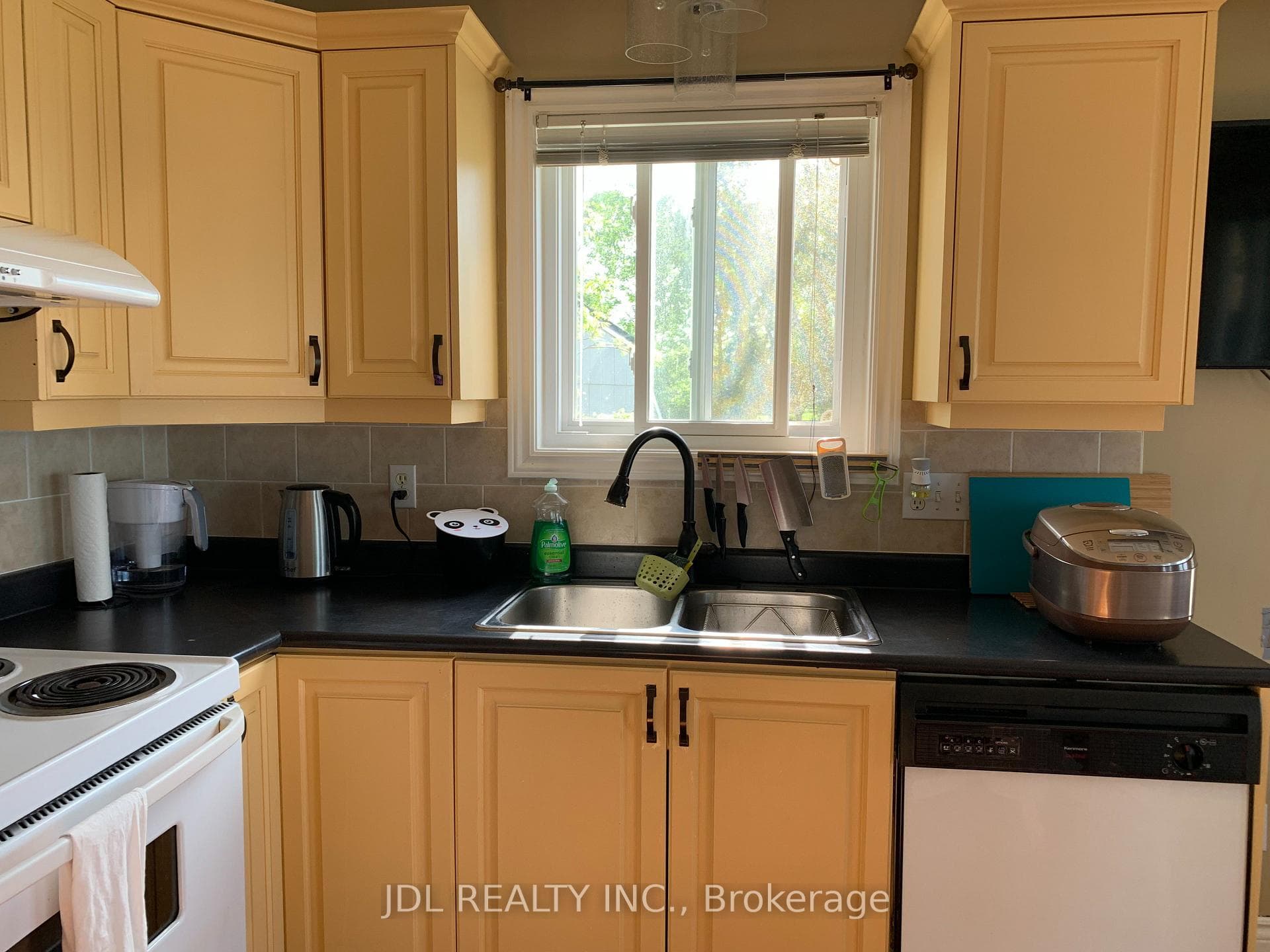3188 Lakeshore Road photo 6