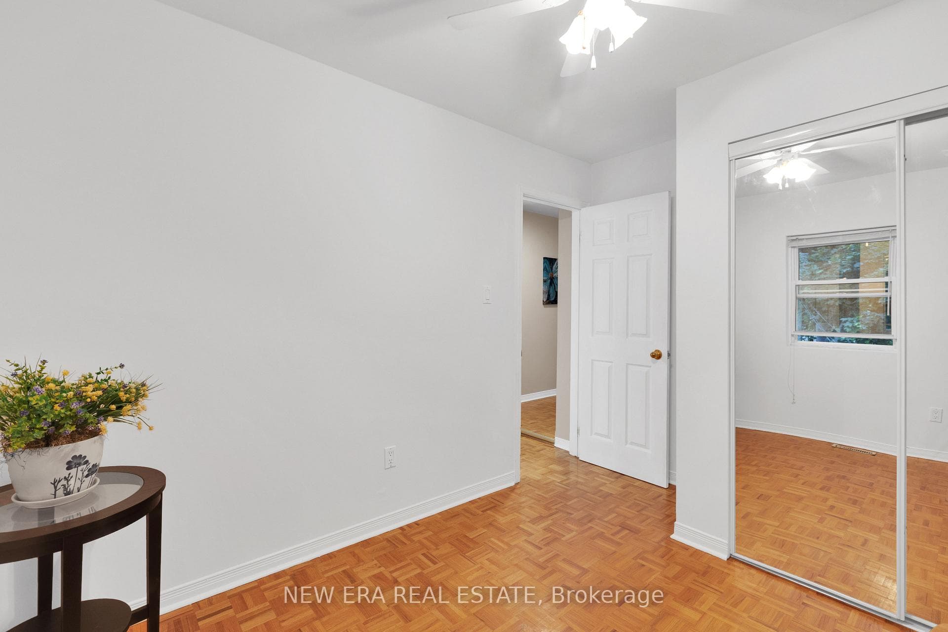 8 Page Avenue photo 27