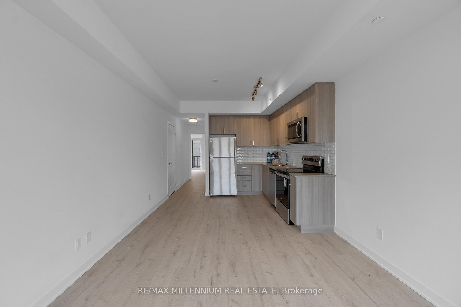 4017 Hickory Drive Unit 14 photo 6