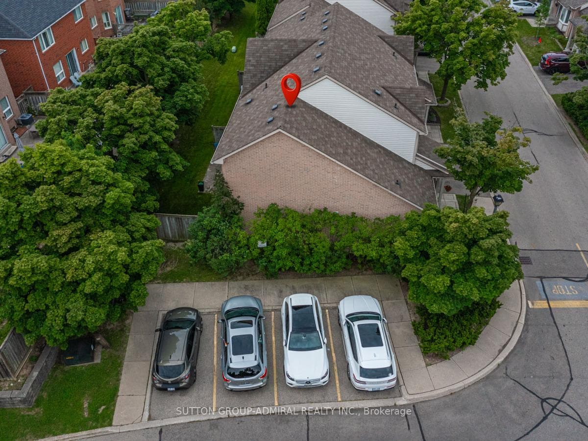 5910 Greensboro Drive Unit 100 photo 16