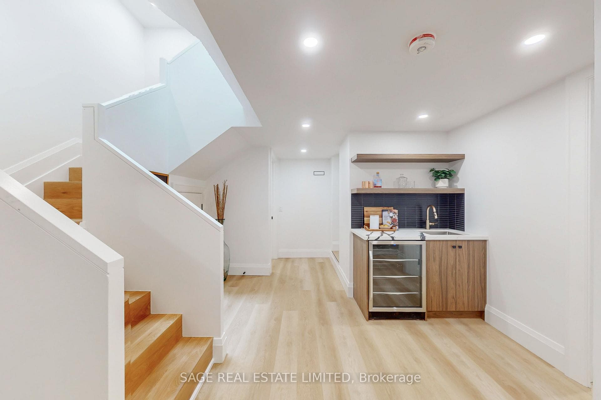 116 Lee Avenue photo 39