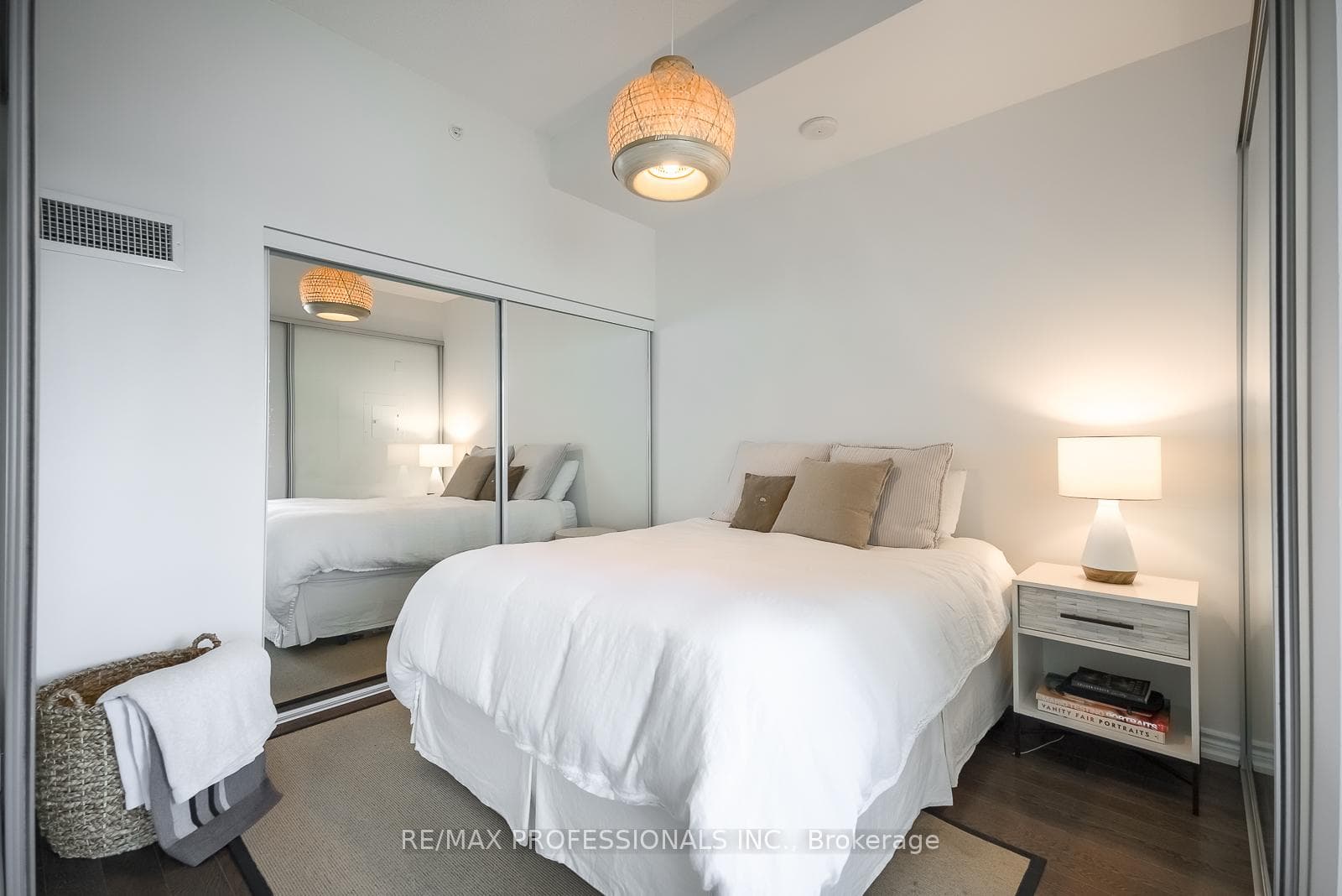 23 Glebe Road Unit 716 photo 9