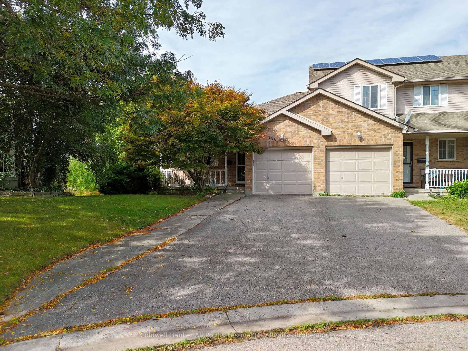 138 Athlone Crescent photo 1