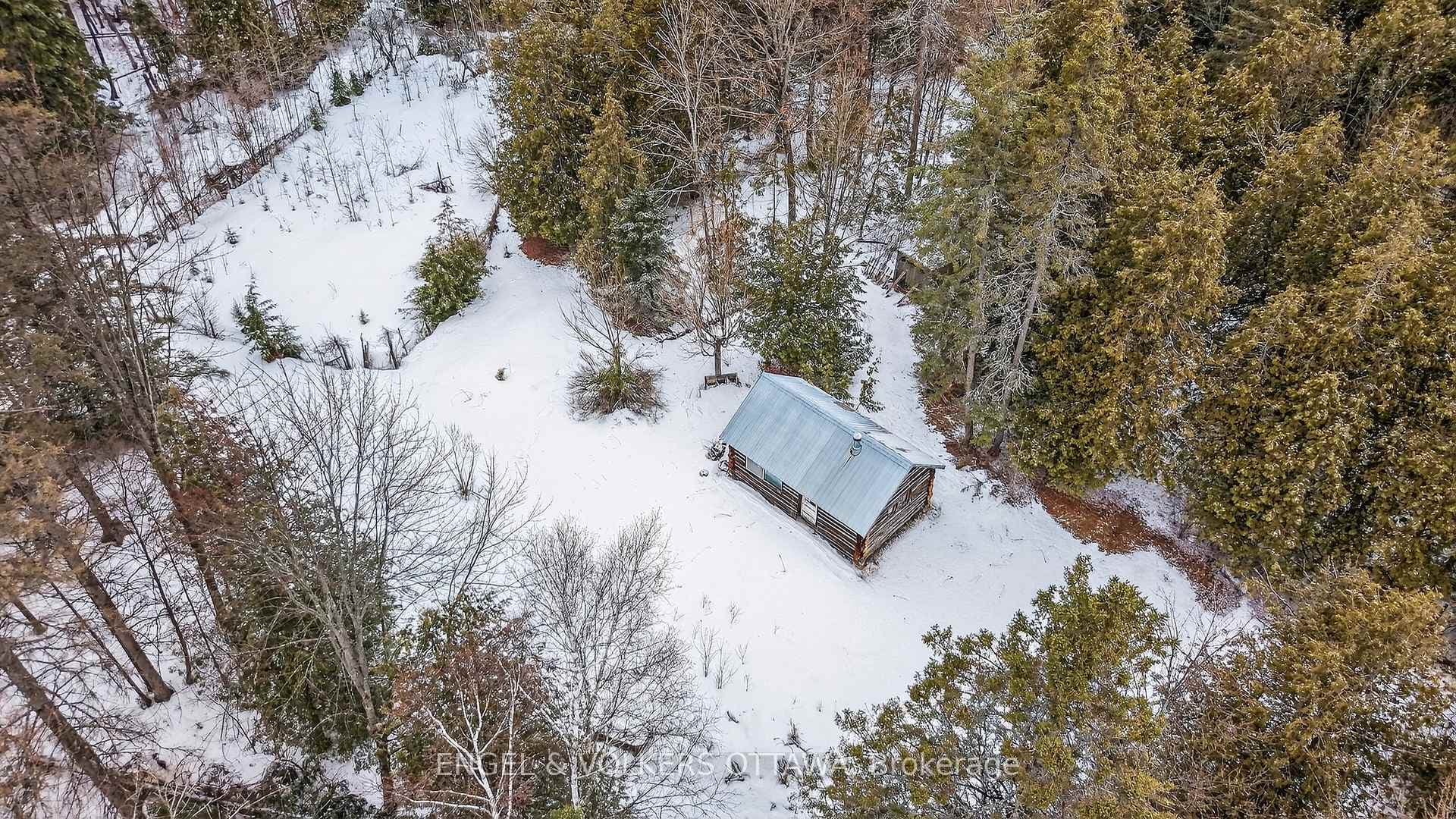 2485 Marshwood Road photo 5