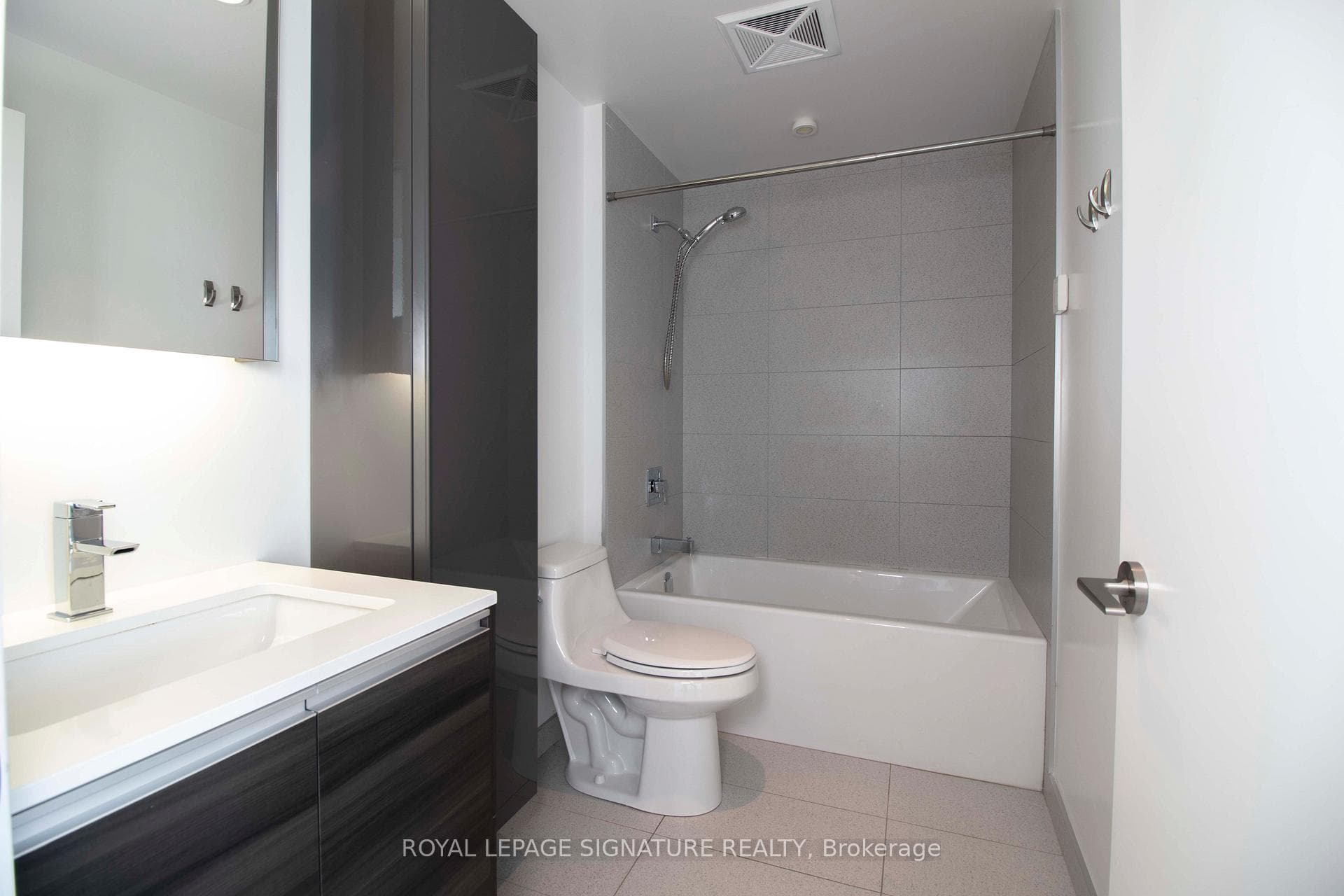 1190 Dundas Street Unit 1004 photo 14