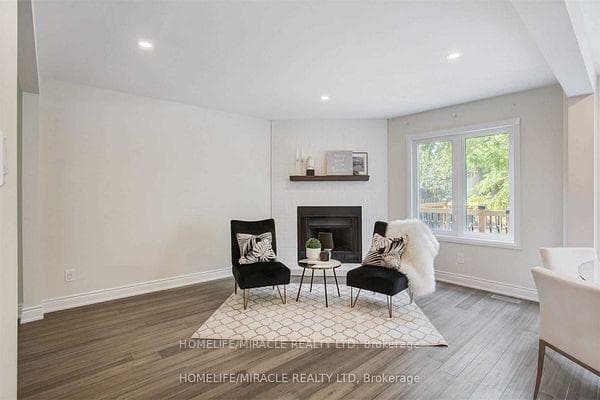 2889 Gulfstream Way photo 10