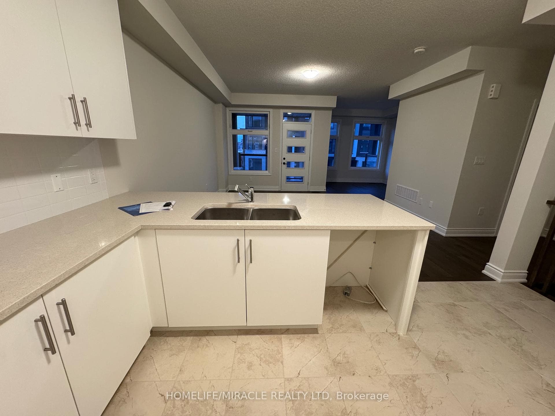 1280 Dempster Lane photo 10